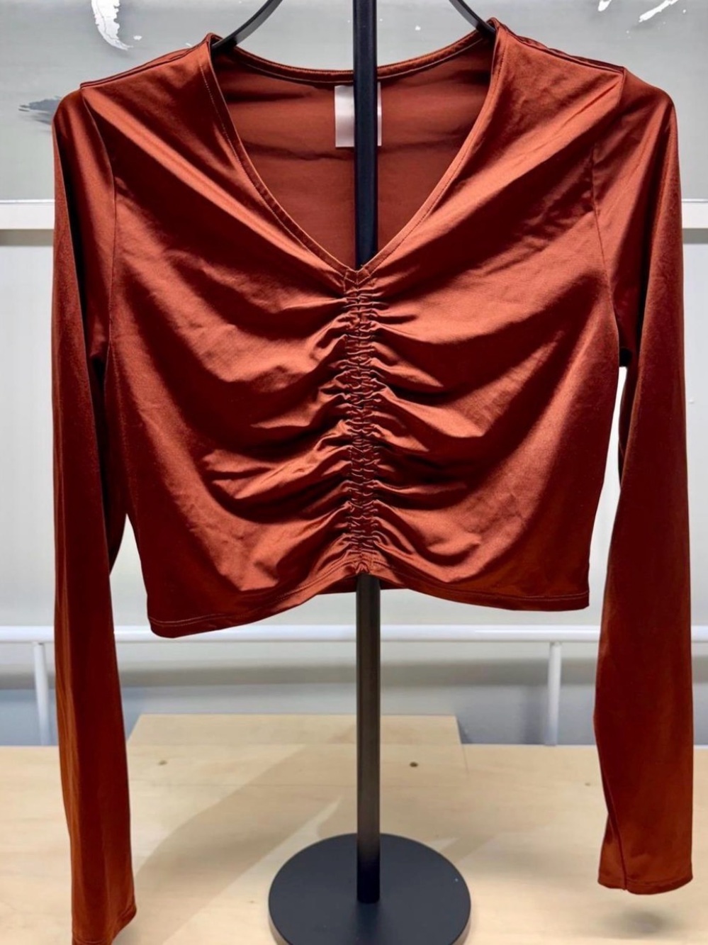 NWT Calia Ruched V-Neck Long Sleeve Crop Top Rash Guard - Copper